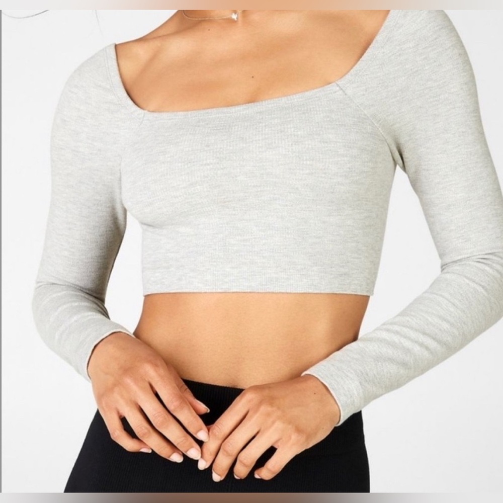 NWT- fabletics Kinsley  Cropped seamless  long-sleeve top
